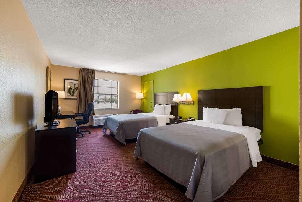 Quality Inn Airport Woodson Terrace Cameră foto